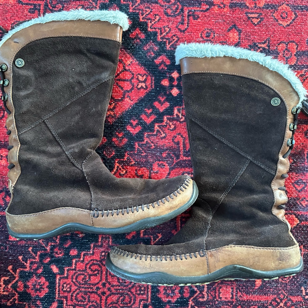 The North Face Brown velvet and leather Fur-Lined Boots size 8.5